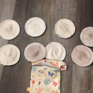 Kindred bravely reusable breast pads